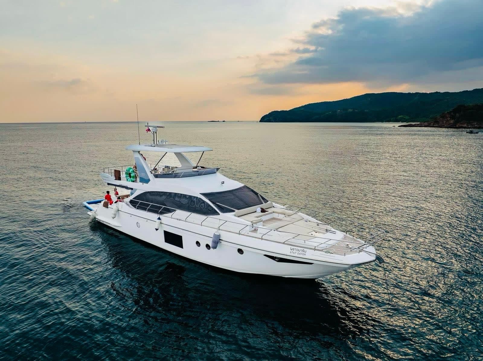 Pround Marine - Photo